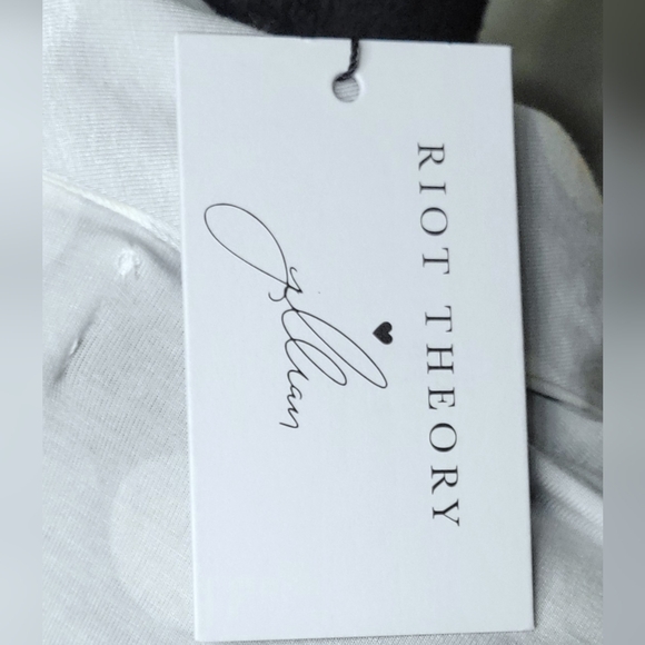 NWT Jillian Harris X Riot Theory Limited Edition Robe Size XS - Picture 6 of 7